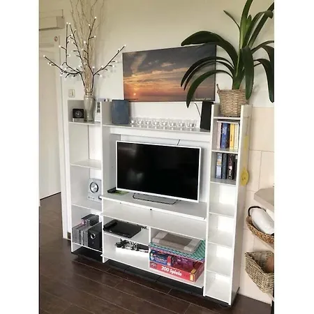 Vakantiehuis At The Saaler Bodden